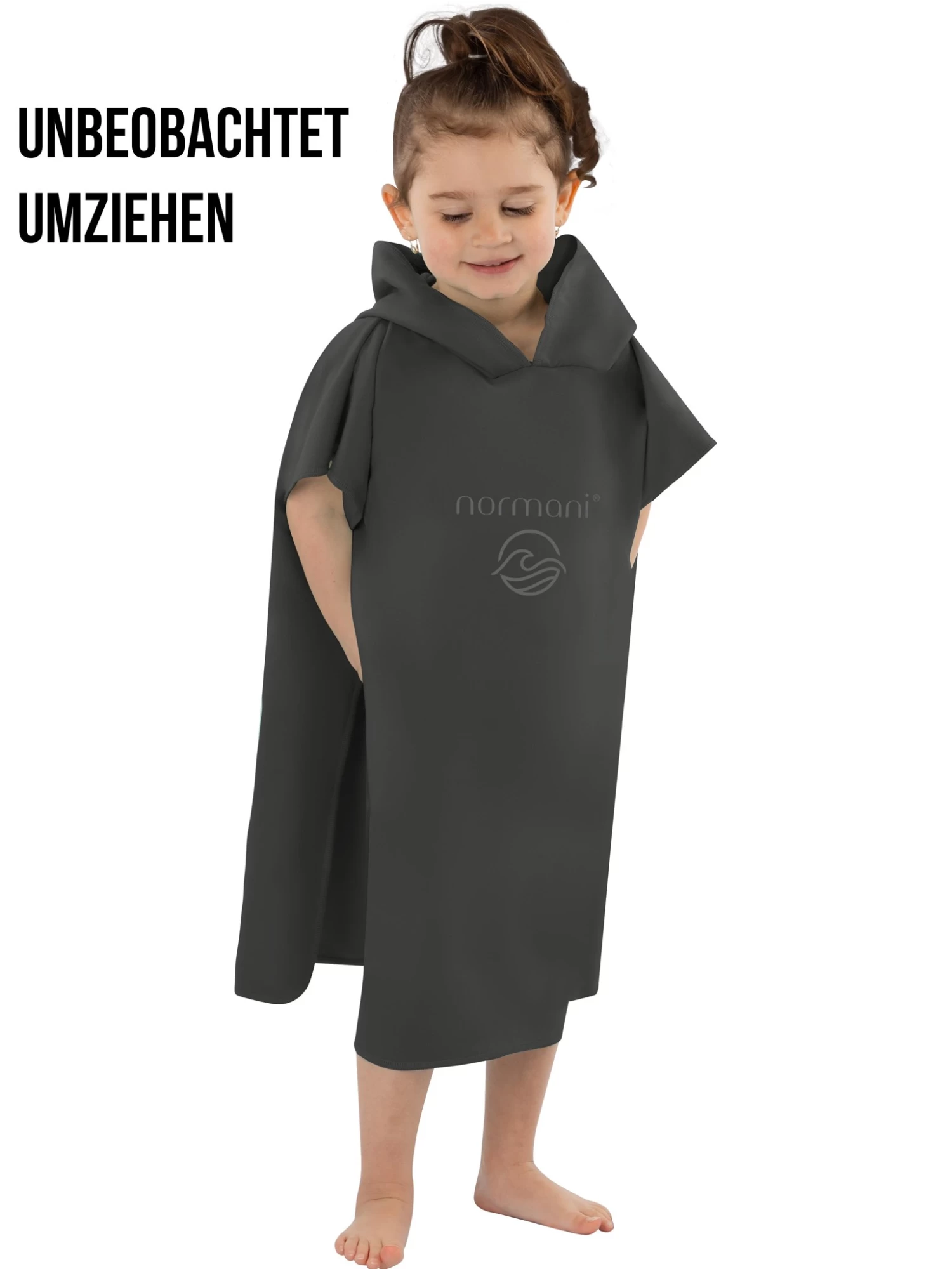 Kinder Badeponcho Aus Mikrofaser „Manati“ Schwarz 7 Kinder Badeponcho Aus Mikrofaser „Manati“ Schwarz – Bild 5